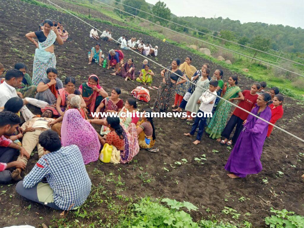 విద్యుత్ తీగ తగిలి యువ రైతు మృతి
