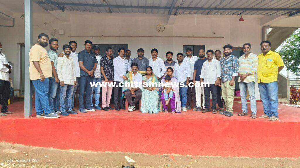 విద్యార్థికి ఉచితంగా విద్యను అందించడానికి ముందుకొచ్చిన నాగభూషన్ పాఠశాల యాజమాన్యం