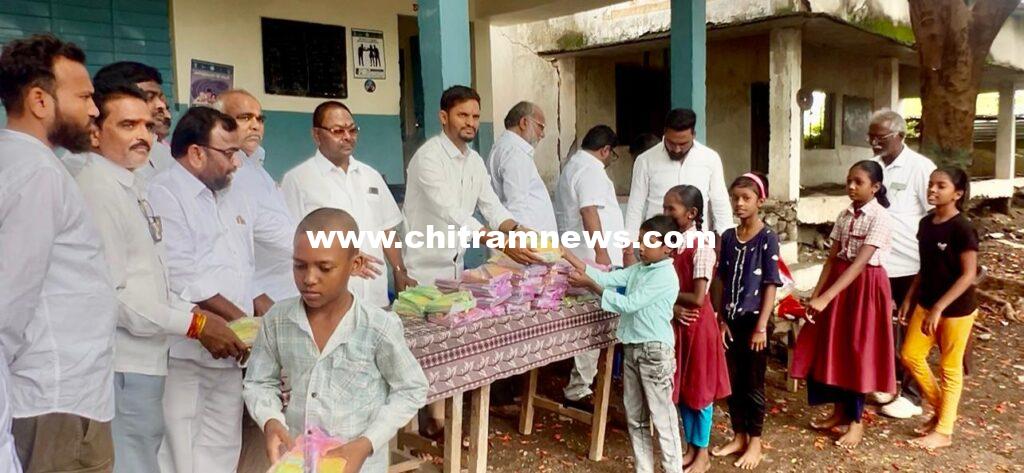 ఘనంగా మాజీ మంత్రి జోగు రామన్న జన్మదిన వేడుకలు