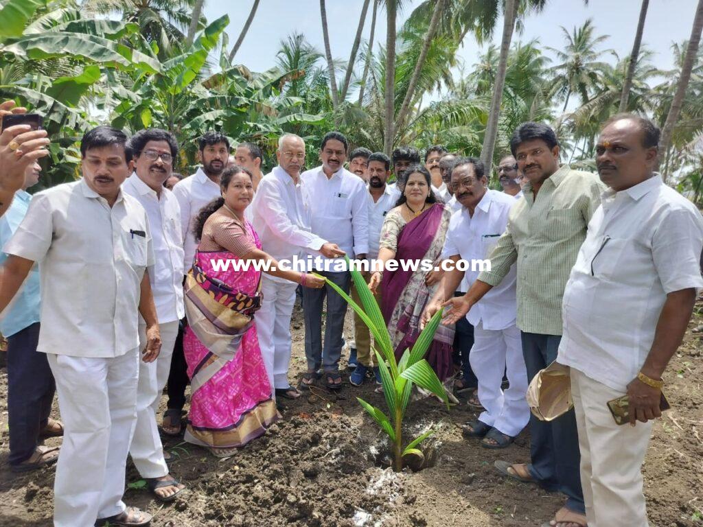 పర్యావరణాన్ని పరిరక్షించాల్సిన బాధ్యత ప్రతిఒక్కరిపై ఉంది 