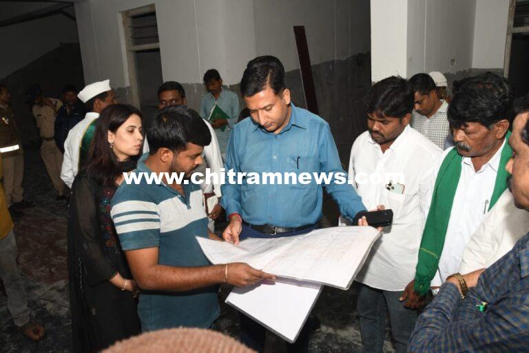 బోథ్ ప్రభుత్వ సామాజిక ఆసుపత్రిని తనిఖీ చేసిన జిల్లా కలెక్టర్ 