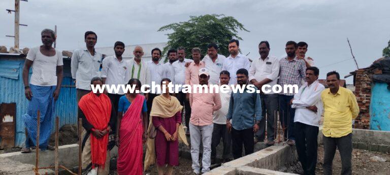 ఇందిరమ్మ ఇళ్ళను పరిశీలించిన ఏఐసీసీ విచార్ విభాగ్ తెలంగాణ రాష్ట్ర కోఆర్డినేటర్ తుల అరుణ్ 