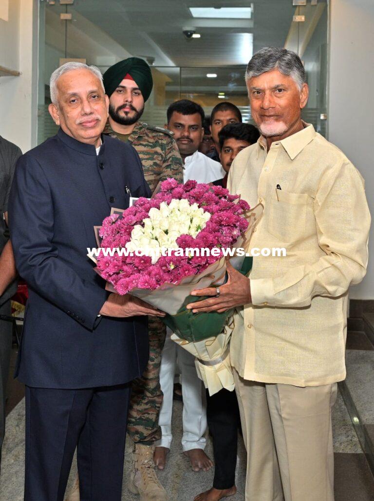గవర్నర్ తో సీఎం చంద్రబాబు భేటి