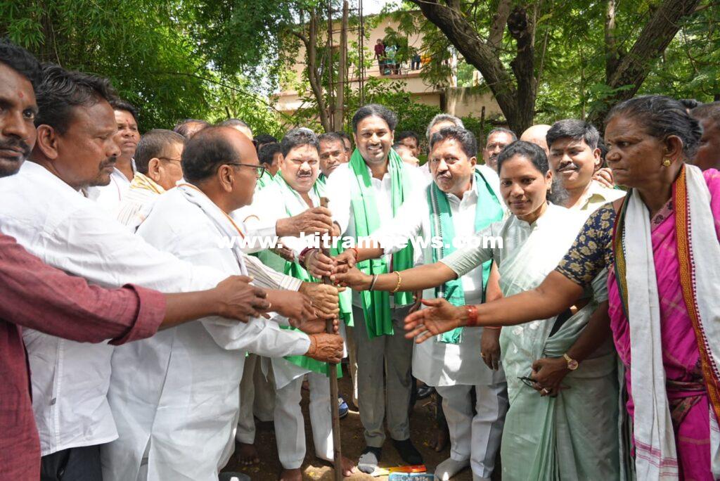 ఆదివాసీల సంక్షేమ‌మే ప్ర‌భుత్వ ల‌క్ష్యం- కంది శ్రీ‌నివాస రెడ్డి 