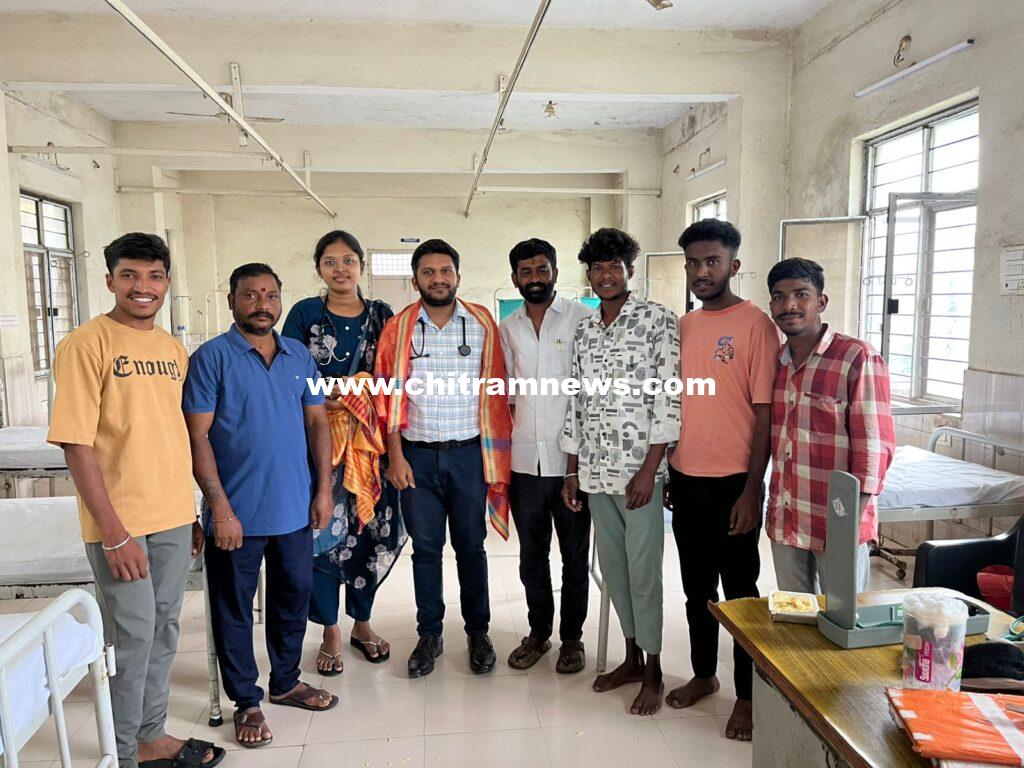 మాసం లక్ష్మీ వెల్ఫేర్ సొసైటీ ఆధ్వర్యం లో నూతన డాక్టర్లకు సన్మానం