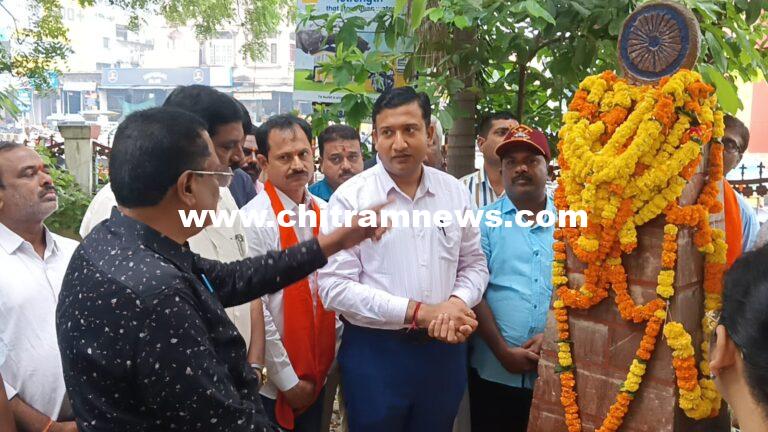 అమరవీరుల స్థూపం పై జిల్లా కలెక్టర్ రాజర్షి షా ఆరా..