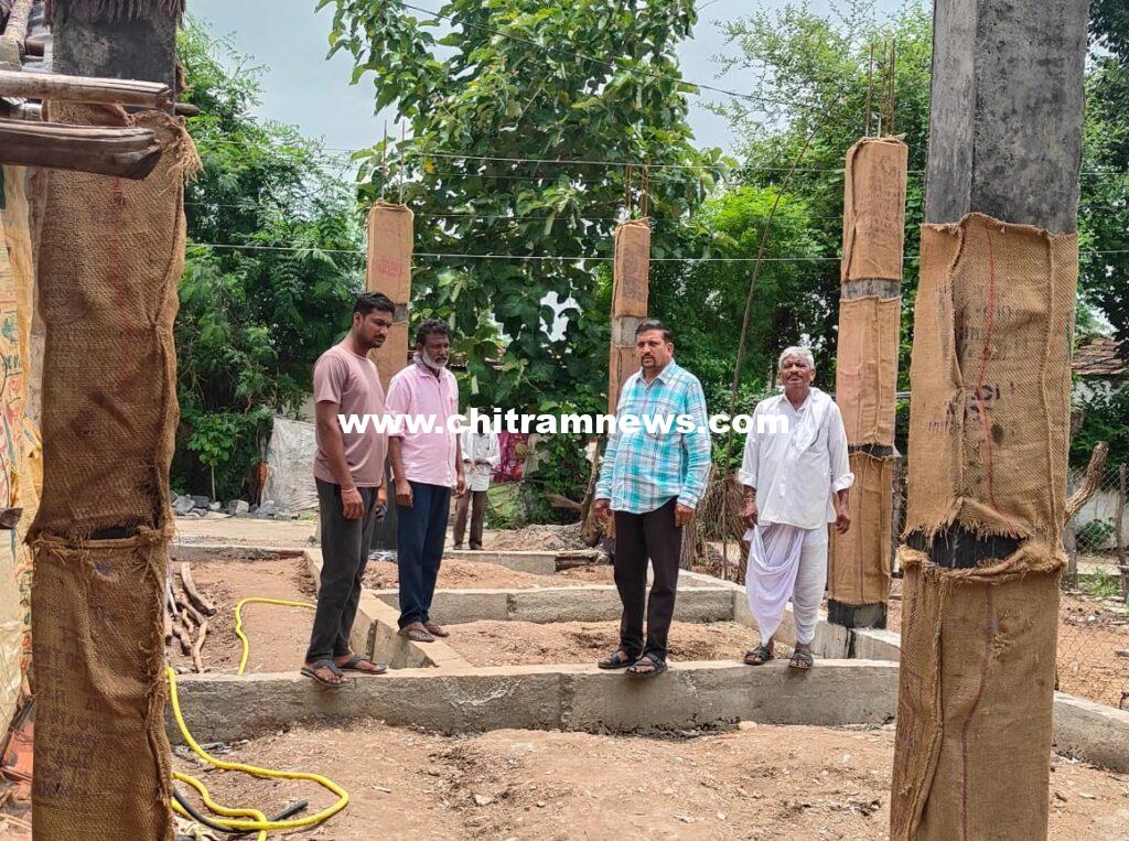 ఇందిరమ్మ ఇండ్ల పనుల పరిశీలన 