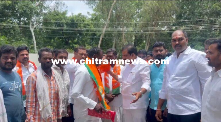 అభివృద్ధిని చూసి బీజేపీలో చేరిక 