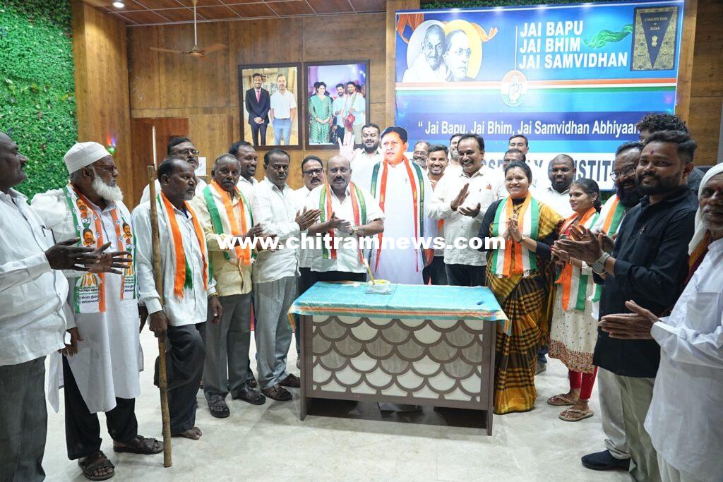 కంది శ్రీ‌నివాస రెడ్డి క్యాంపు కార్యాల‌యంలో సుద‌ర్శ‌న్ రెడ్డి జ‌న్మ‌దిన వేడుక‌లు