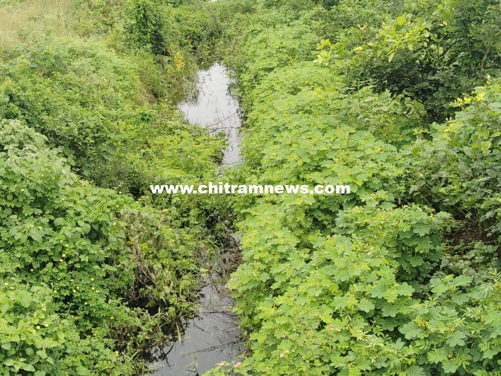 నీరు వృధా..రైతులకు వ్యథ