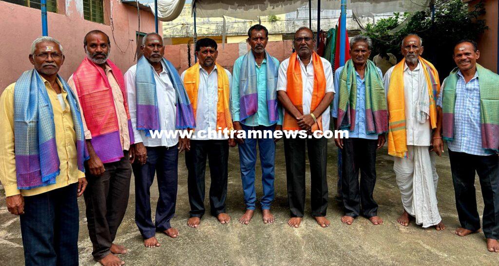 బోథ్ పద్మశాలి సంఘం ఆధ్వర్యంలో నేతన్నలకు ఆత్మీయ సన్మానం 