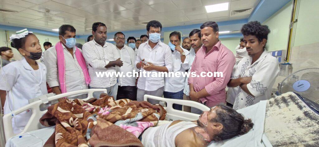 బోథ్ ఎమ్మెల్యే అనిల్ జాధవ్ పరామర్శ