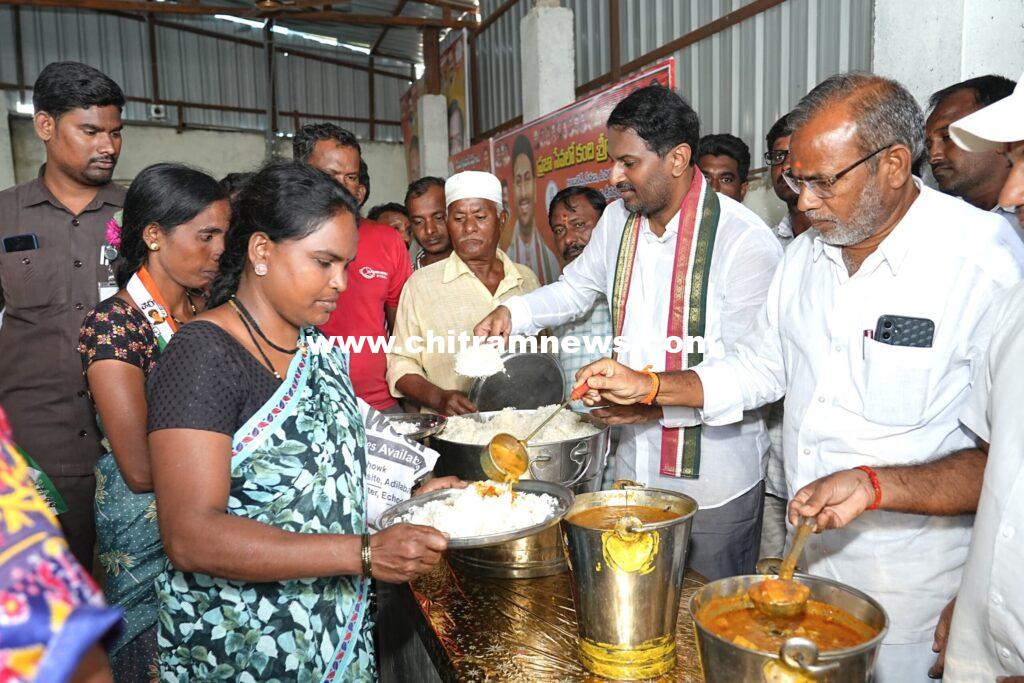 మూడున్న‌రేళ్లుగా కొన‌సాగుతున్న నిత్యాన్న‌దానం 