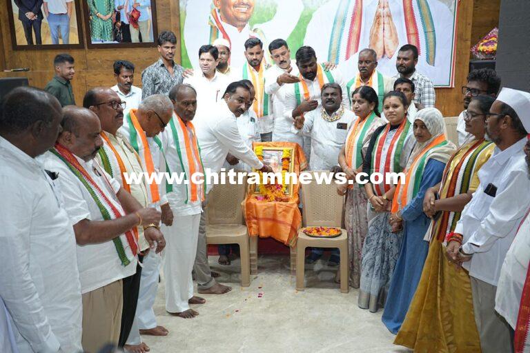 ఘనంగా రాజీవ్ గాంధీ జయంతి వేడుకలు