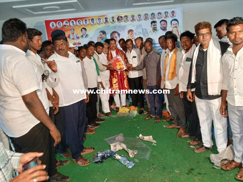 నేరడిగొండలో ఘనంగా ఆడే గజేందర్ జన్మదిన వేడుకలు