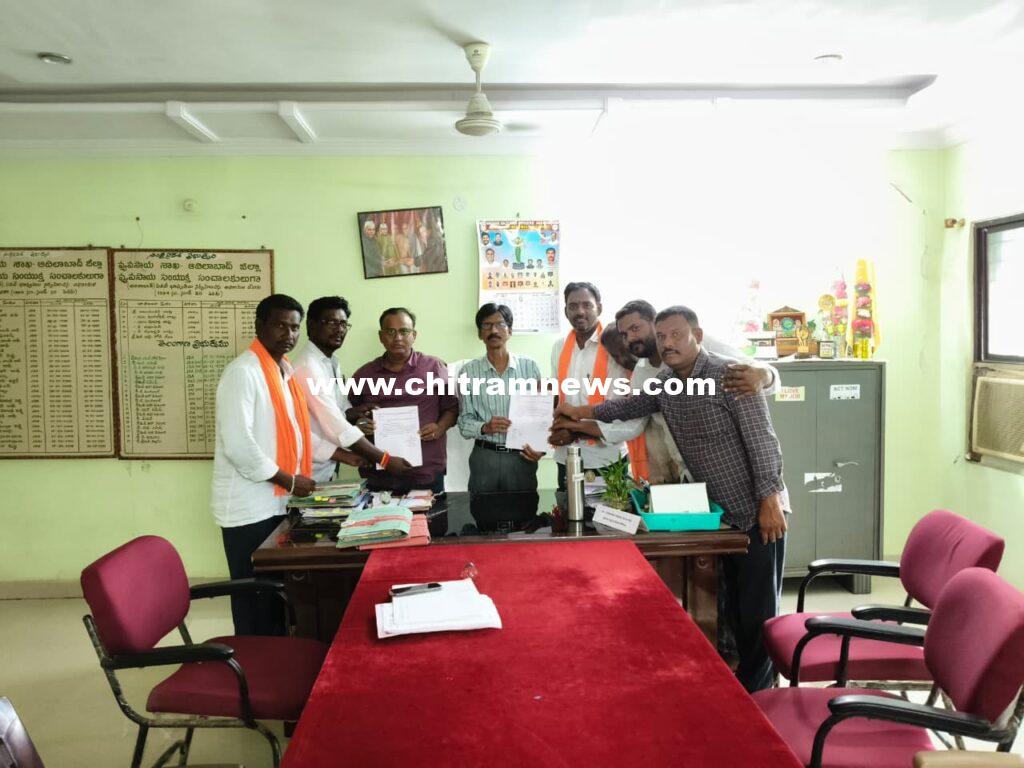 ప్రధానమంత్రి ఫసల్ బీమా యోజన అమలు చేయాలి