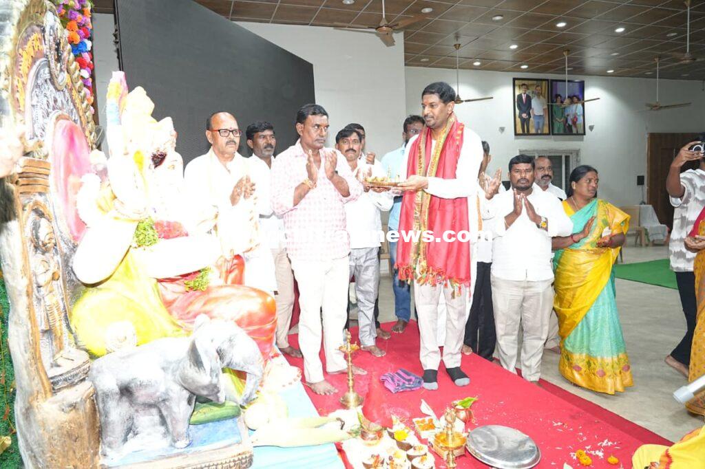 ప్రజాసేవ భవన్ లో వినాయక చవితి సందడి 