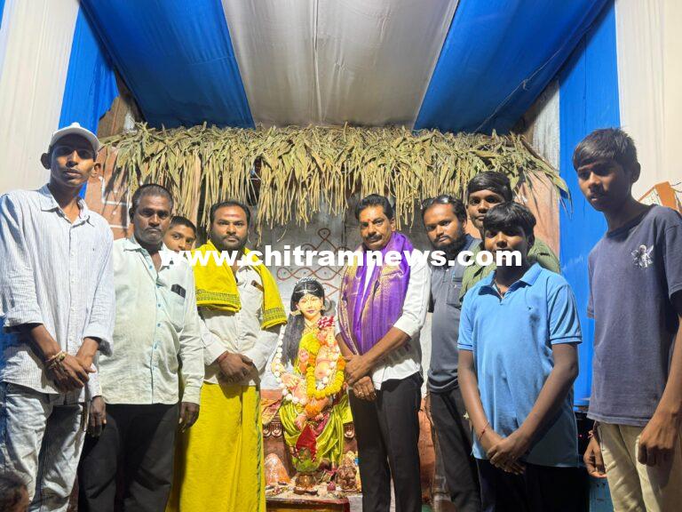 వినాయక మండపాల్లో బోరంచు శ్రీకాంత్ రెడ్డి పూజలు