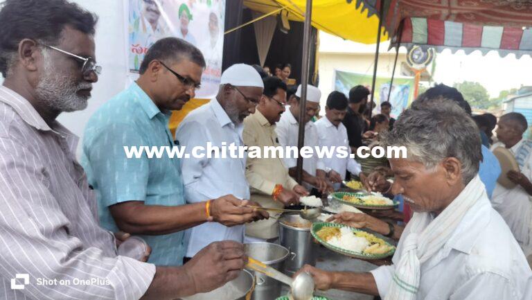 మత సామరస్యాన్ని చాటిన మైనార్టీ నాయకులు