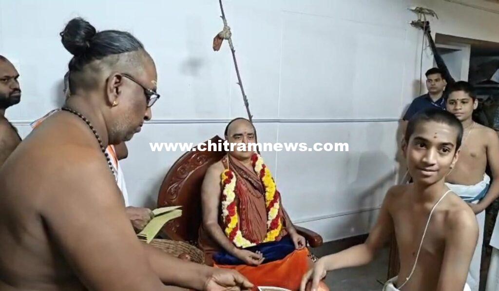 భాగవతం రాయడంలో  వేద విద్యార్థి ప్రతిభ