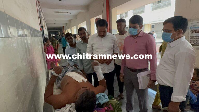 బోరంచు శ్రీకాంత్ రెడ్డి పరామర్శ