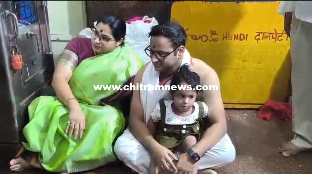 బాసర అమ్మవారి సన్నిధిలో నిర్మల్ కలెక్టర్ దంపతుల పూజలు 