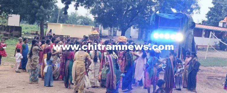 కీర్గుల్ (కె)లో అంబరాన్నంటిన బతుకమ్మ సంబరాలు