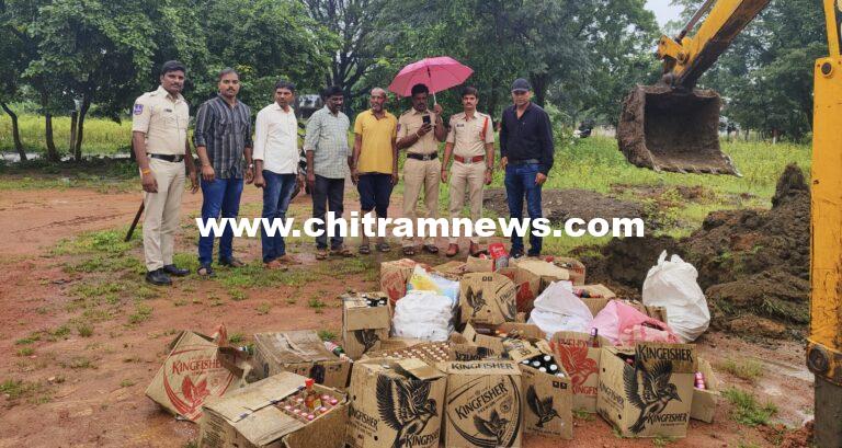తనిఖీల్లో పట్టుబడి బైండోవర్ అయిన మద్యం బాటిళ్లు ధ్వంసం