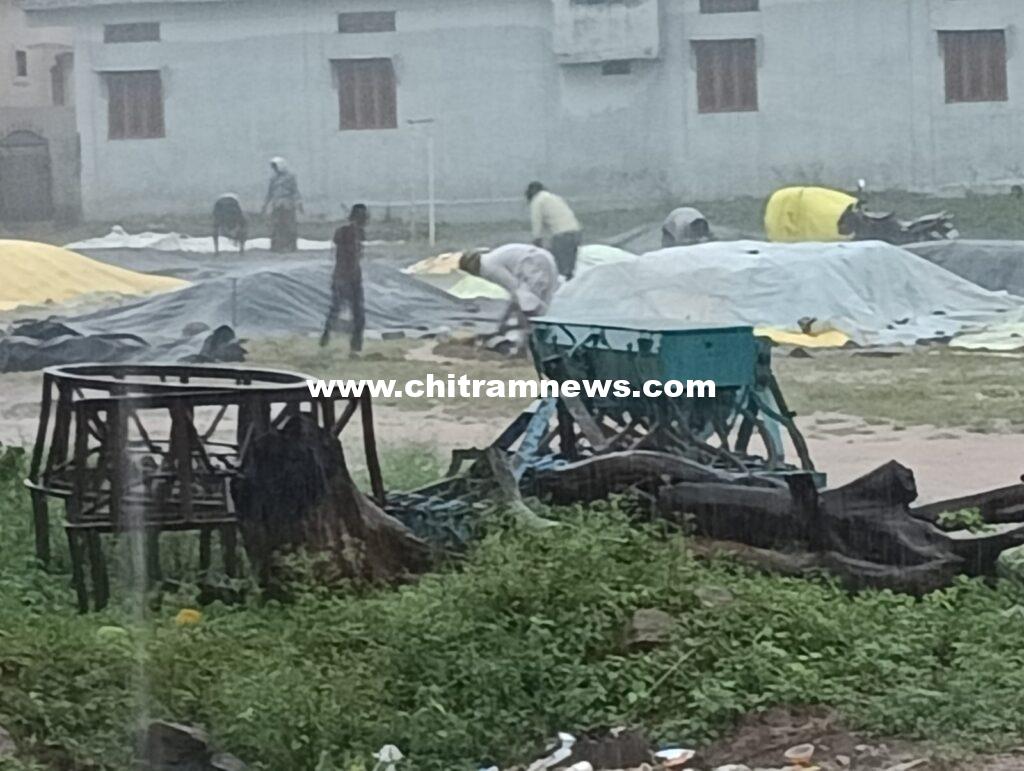 అకాల వర్షంతో రైతన్నలకు కష్టాలు 