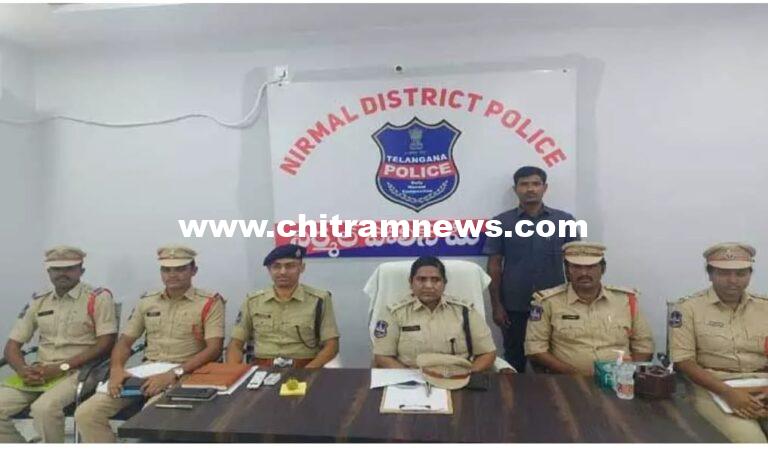 తండ్రిని గొడ్డలితో నరికి చంపిన కొడుకు  