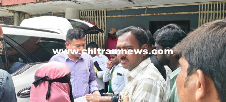 సోయాబీన్ పంట కొనుగోలుపై కలెక్టర్ కు రైతుల విజ్ఞప్తి