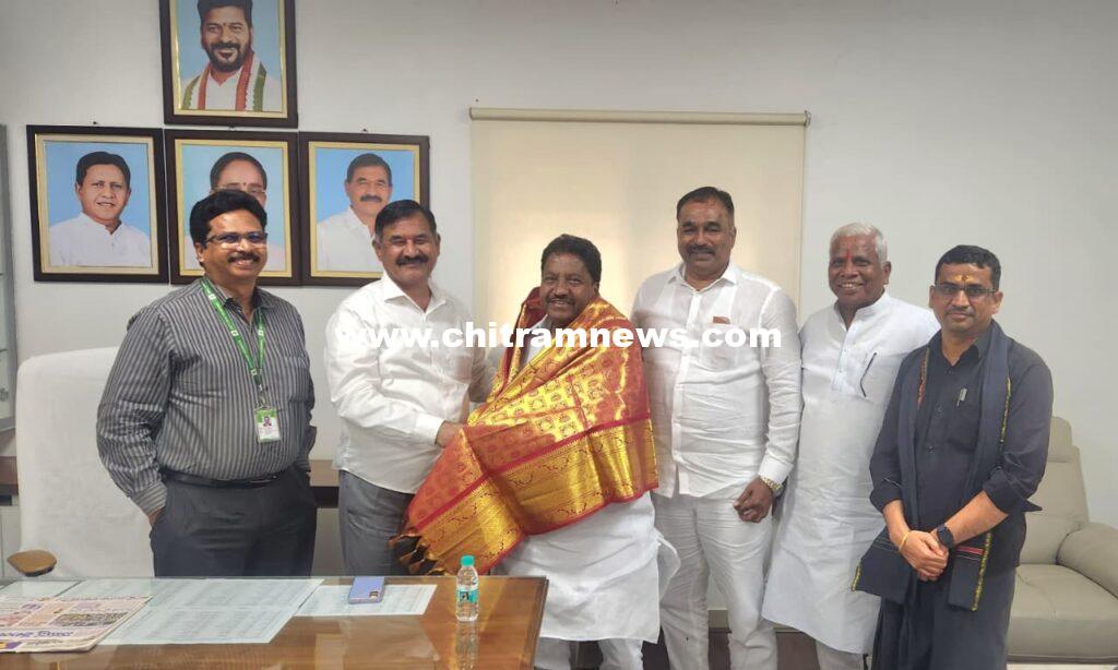 ఆదిలాబాద్ డీసీసీబీ ఛైర్మన్ అడ్డి భోజారెడ్డికి సన్మానం