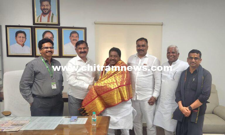 ఆదిలాబాద్ డీసీసీబీ ఛైర్మన్ అడ్డి భోజారెడ్డికి సన్మానం