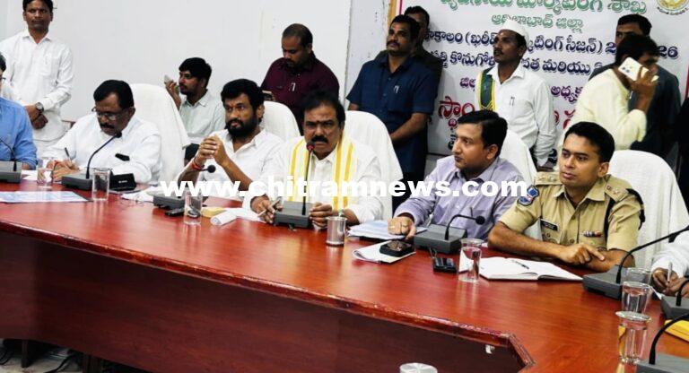 పత్తి, సోయాబీన్ సేకరణను వేగవంతం చేయాలి:ఎమ్మెల్యే పాయల్ శంకర్