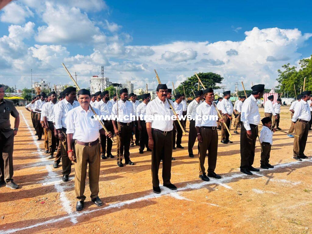 ఆర్‌ఎస్‌ఎస్‌ శతాబ్ది ఉత్సవాల సందర్భంగా పథ సంచలనం 