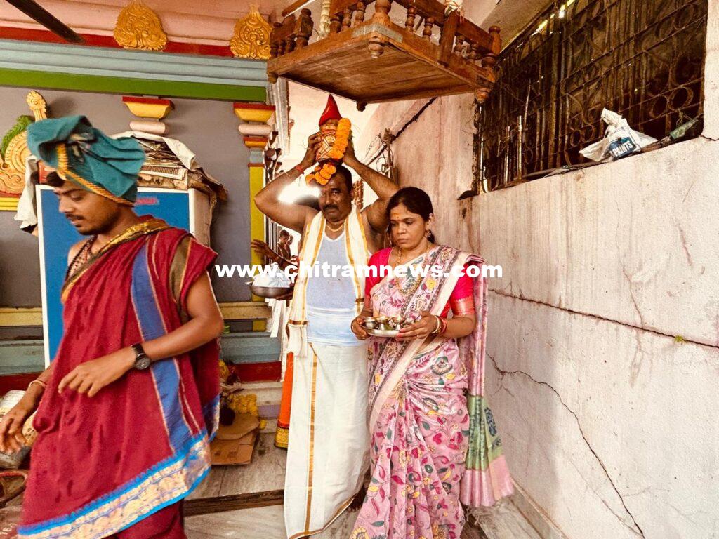 ధ్వజస్తంభం పునఃప్రతిష్ట కార్యక్రమంలో పాల్గొన్న లోక ప్రవీణ్ రెడ్డి దంపతులు