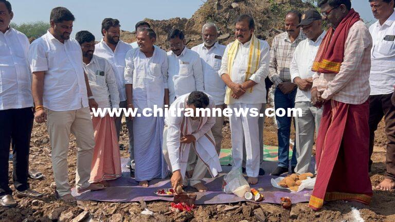 తరోడ నూతన బ్రిడ్జి నిర్మాణ పనులకు భూమిపూజ 