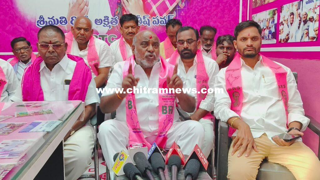 పంచాయతీ ఎన్నికల్లో కాంగ్రెస్, బీజేపీ అభ్యర్థులకు  మహిళలు బుద్ది చెప్పండి