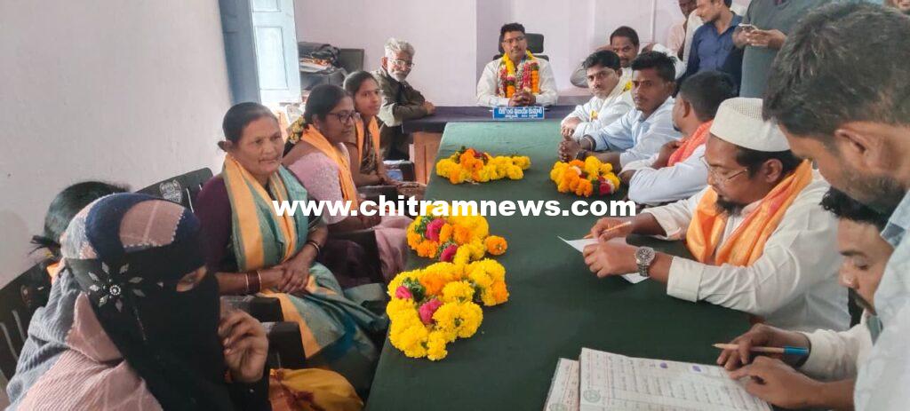 కొలువుదీరిన పెద్దూర్ గ్రామ పంచాయ‌తీ పాల‌క‌వర్గం