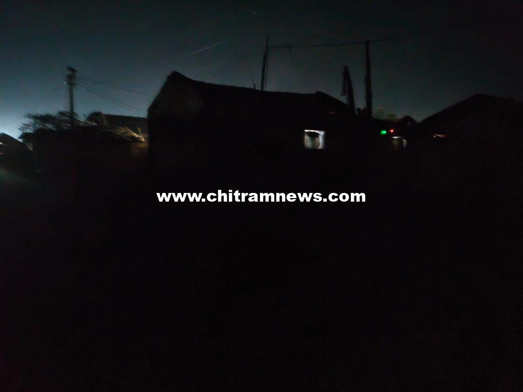 కూరలో వెలగని వీధి విద్యుత్తు దీపాలు