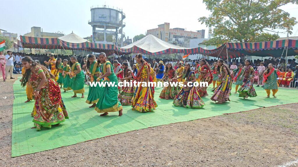 ఆకట్టుకున్న సాంస్కృతిక కార్యక్రమాలు