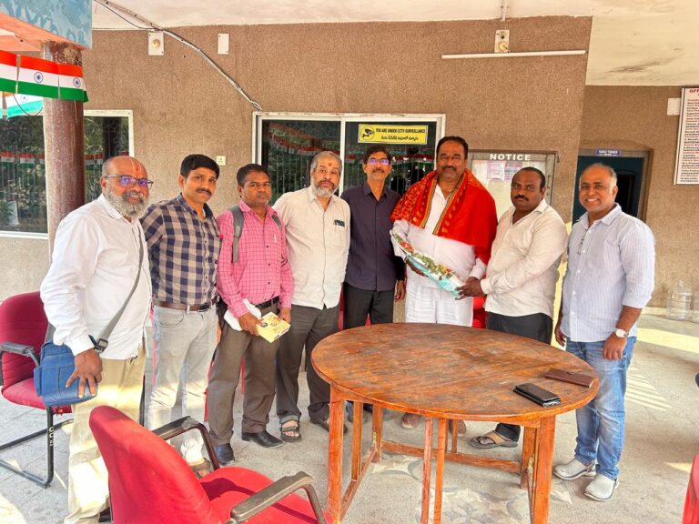 లోక ప్రవీణ్ రెడ్డికి కాంట్రాక్టు డాక్టర్ల సన్మానం 