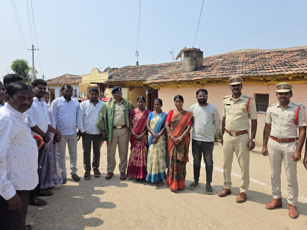 నేరాల నియంత్రణకు సీసీ కెమెరాల ఏర్పాటు 