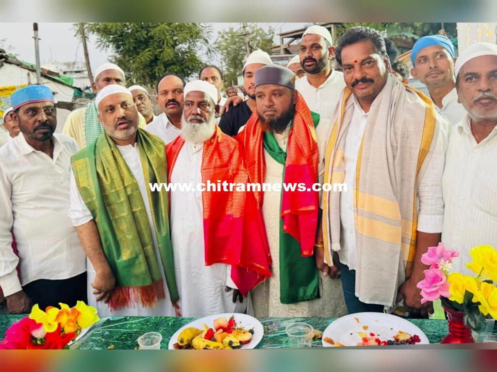 ఘనంగా ఇఫ్తార్ విందు 