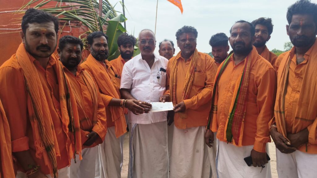 ఆలయ అభివృద్ధికి రూ.రెండు లక్షల విరాళం  