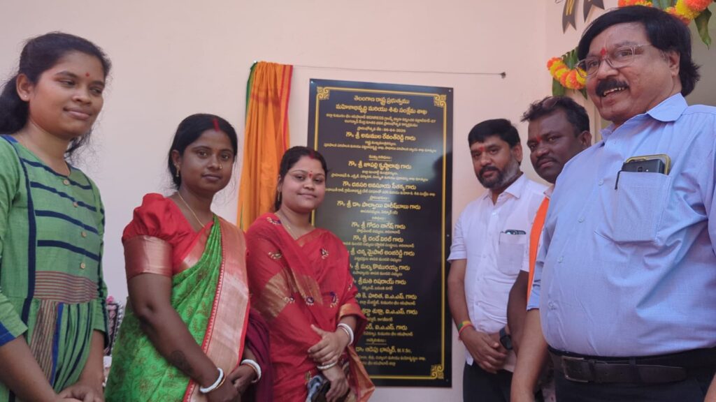 అంగన్వాడీ భవనాన్ని ప్రారంభించిన సిర్పూర్ ఎమ్మెల్యే డా.పాల్వాయి హరీష్ బాబు