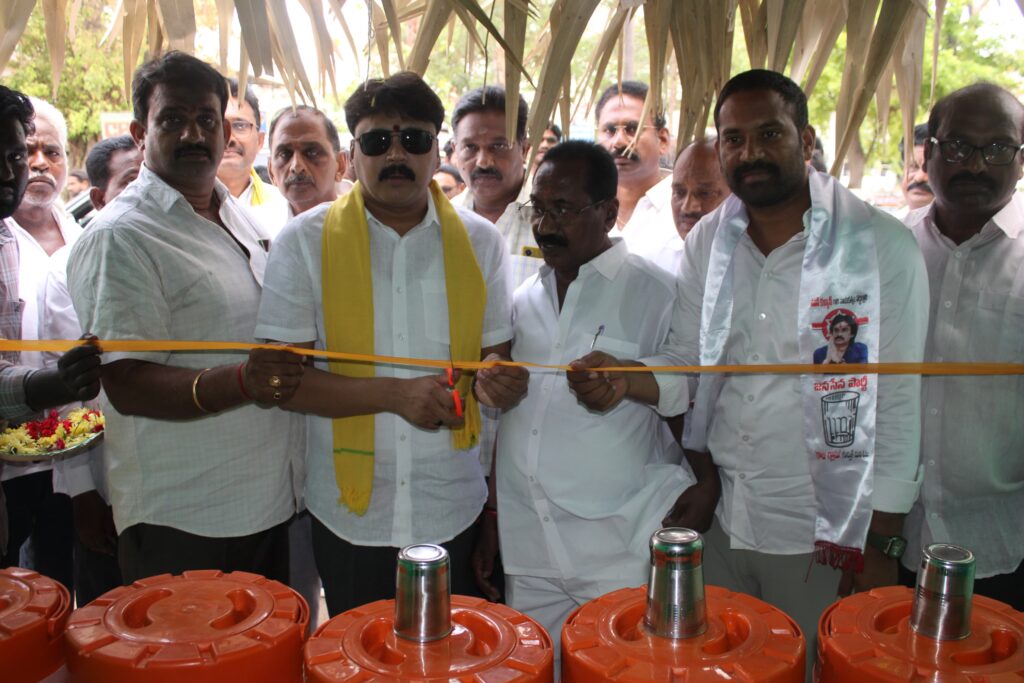 జంగారెడ్డిగూడెం లో చలివేంద్రాన్ని ప్రారంభించిన ఎమ్మెల్యే రోషన్ కుమార్ 