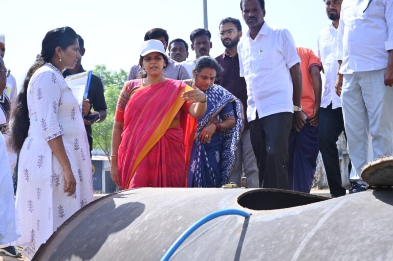 ఆన్లైన్ బూస్టర్ సిస్టమ్ పనితీరును పరిశీలించిన కలెక్టర్ ఇలా త్రిపాఠి