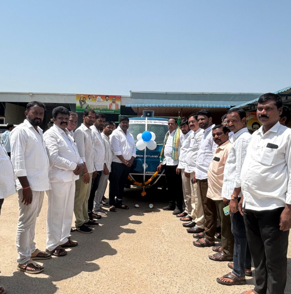 చెత్త సేకరణ వాహనాన్ని ప్రారంభించిన ఎమ్మెల్యే డా.ఆర్.భూపతి రెడ్డి 