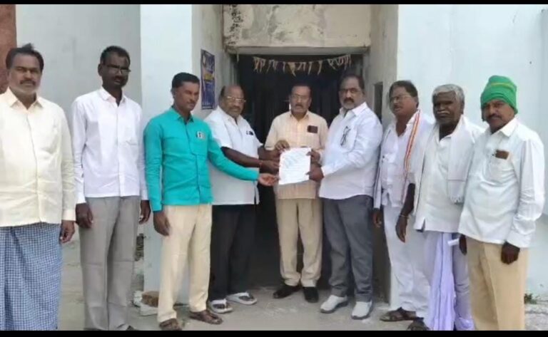 శనగ కొనుగోళ్లు వెంటనే ప్రారంభించాలి: బీఆర్ఎస్ నాయకుల వినతి